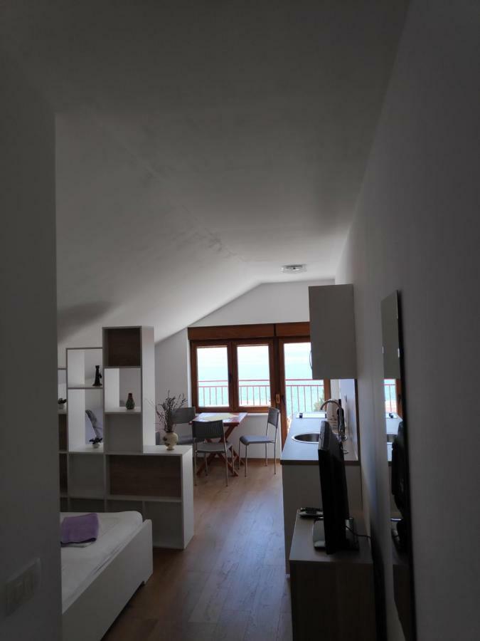 Apartman Anicic Подаца Екстериор снимка