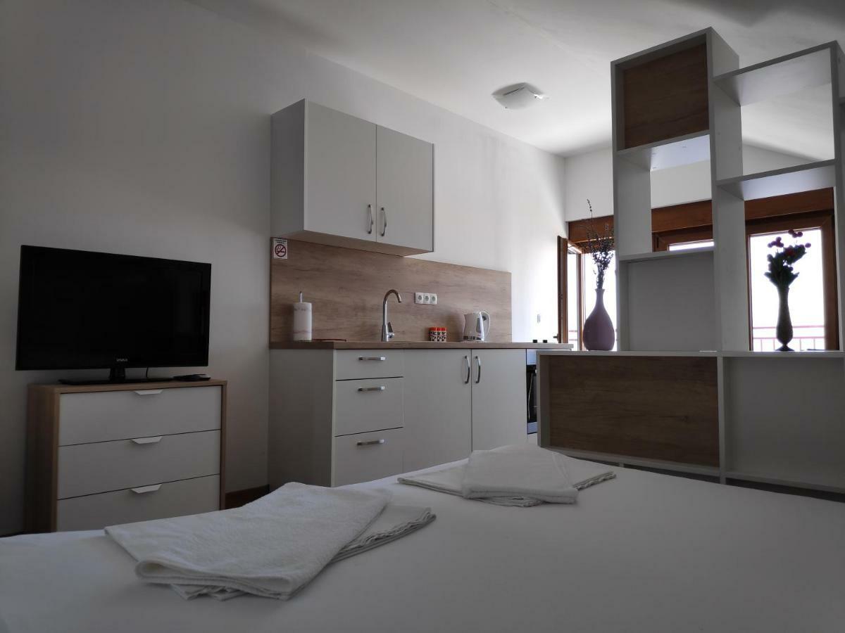 Apartman Anicic Подаца Екстериор снимка